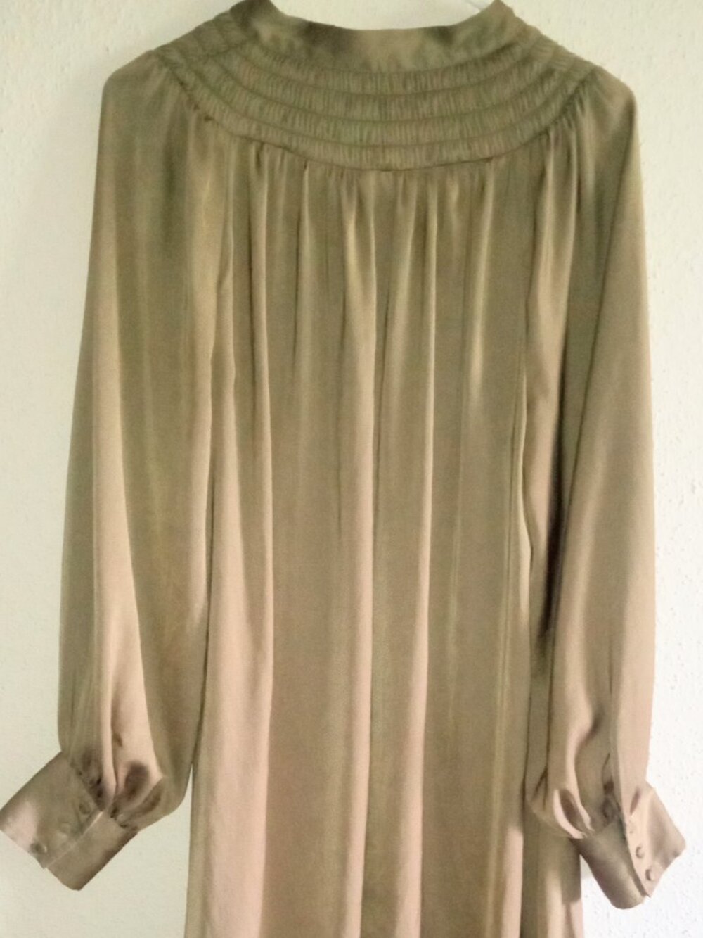 Banana Republic Sage Green Dress Botton Front Long Cuff Sleeve Size L Relax Fit - Picture 2 of 9